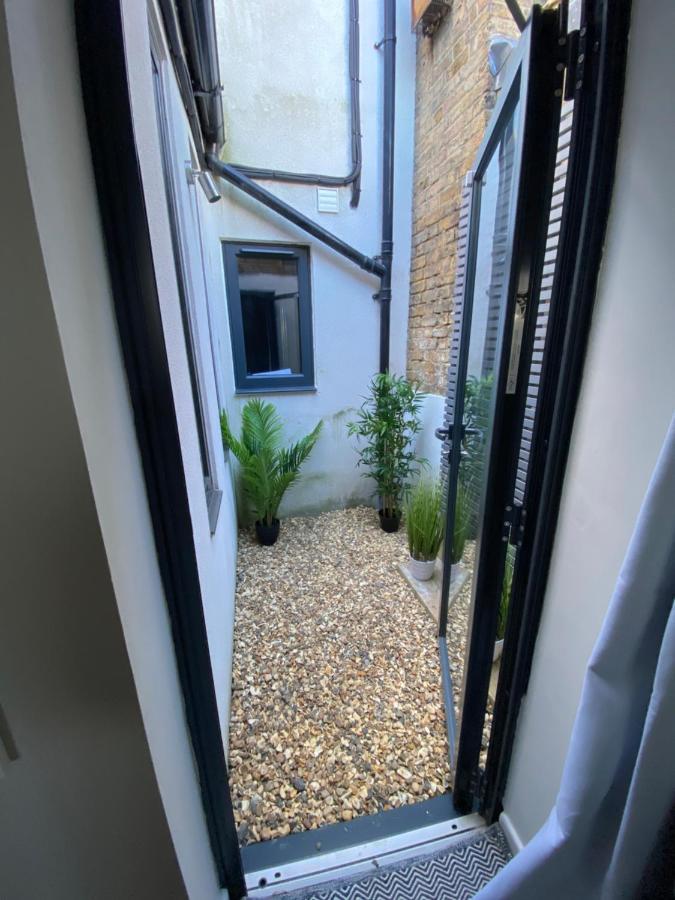 May Road, Stylish Townhouse Twickenham Exterior photo